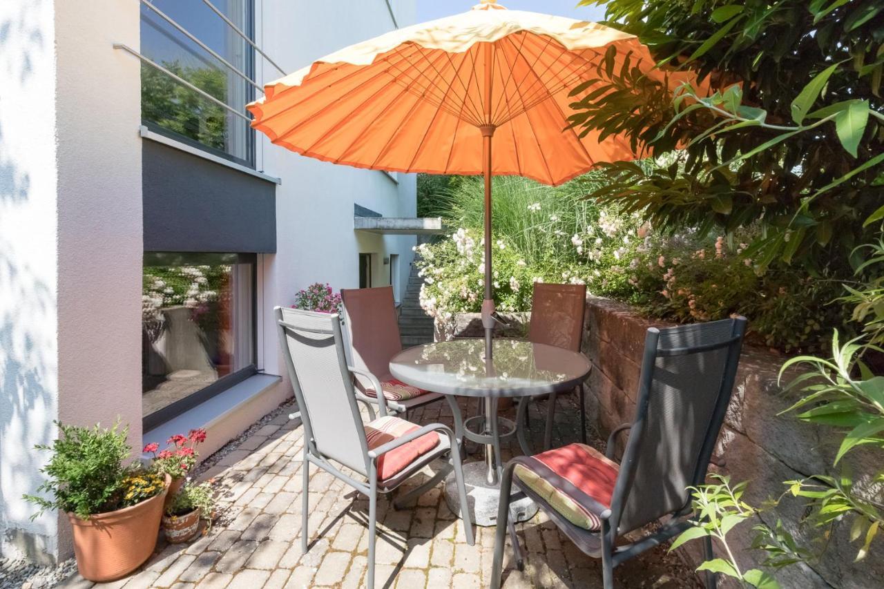 BodenSEE Apartment Überlingen Bauhaus über der Stadt Exterior foto
